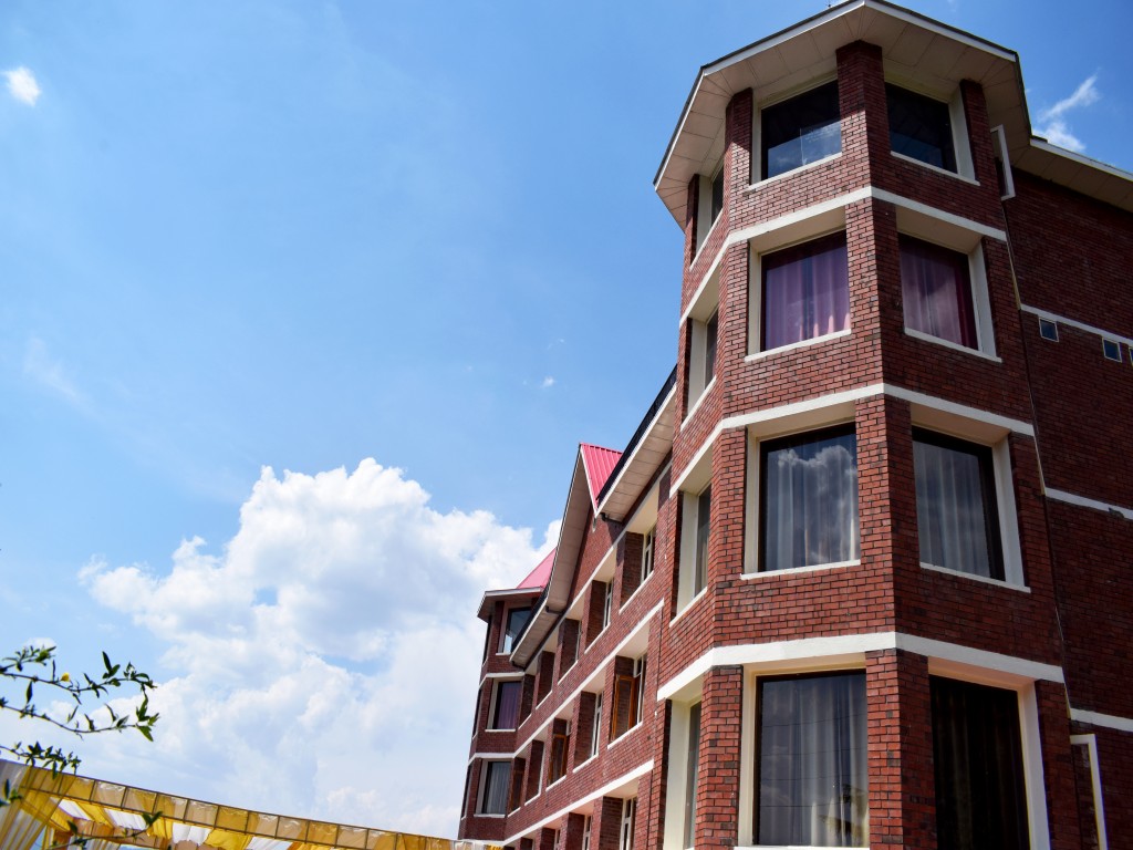 DE-EXOTICA RESORT AT THEOG SHIMLA