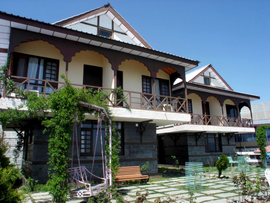 SNOW KING RESORT, KUFRI