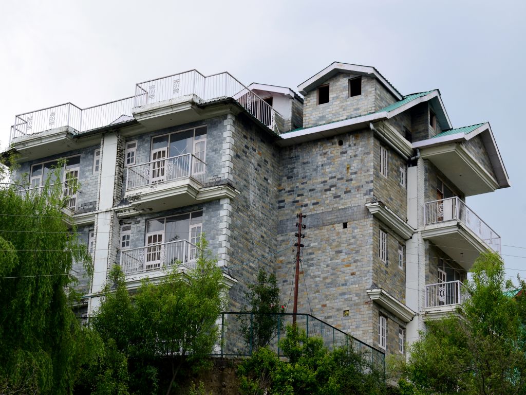 RANJAN CHAUHAN BUILDING